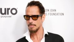 Zpěvák Chris Cornell měl rozsah čtyři oktávy a charakteristickou barvu hlasu. Díky tomu byl pravidelně zařazován na přední místa odborných žebříčků rockových vokalistů. (Foto z roku 2017)