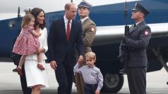 Britský princ William s manželkou Kate a dětmi při návštěvě Varšavy v létě 2017