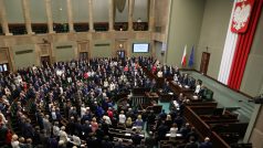 Sejm projednává změny v soudnictví. Vládní strana Právo a spravedlnost (PiS) chce ve zrychlené podobě prosadit zákon o nejvyšším soudu