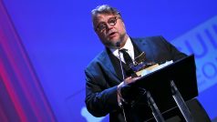 Režisér Guillermo Del Toro během svého projevu. Jeho film The Shape of Water vyhrál Zlatého lva za nejlepší film