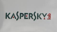 Logo antivirové společnosti Kaspersky Lab na sídle v Moskvě