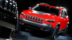 Jeep Cherokee pro rok 2019 na přehlídce aut v Detroitu.