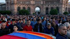 Prtestující v arménském hlavním městě Jerevanu.