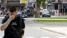 Belgický policista po střelbě v Lutychu