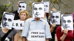 Protest na podporu Olega Sencova před ruskou ambasádou v Praze, 28. srpna 2018