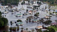 Zatopená oblast města Lumberton v severní Karolíně.