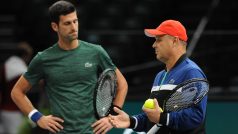 Novak Djoković a slovenský trenér Marián Vajda