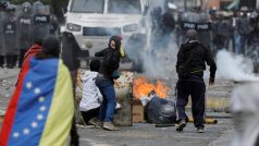 Demonstrace proti Nicolási Madurovi v Caracasu.