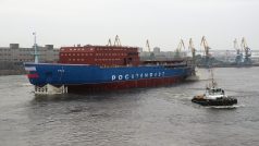 Ruský ledoborec Ural, který na vodu spustila společnost Rosatom.