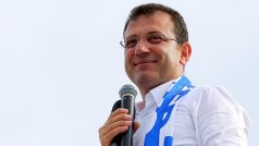 Ve volbách starosty Istanbulu má kandidát opozice Ekrem Imamoglu podle průzkumů náskok.