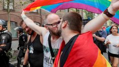 Na rozdíl od sousedního Ruska Ukrajina pochody Gay Pride povoluje.