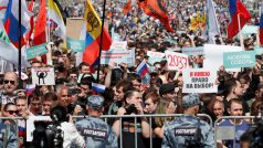 Demonstrace v Moskvě za nezávislé kandidáty.