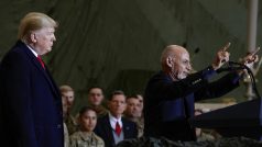 Trump nečekaně navštívil americké vojáky v Afghánistánu