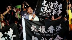 V Tchaj-pej se v návaznosti na výsledky voleb uskutečnila protičínská demonstrace na podporu Hongkongu