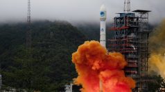 Vyslání čínské družice na palubě rakety Dlouhý pochod-3B.