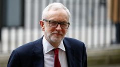 Labouristé kvůli antisemitismu pozastavili Corbynovo členství