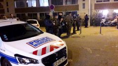 Policie v Lyonu místo útoku uzavřela.