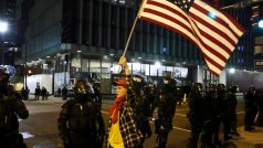 Tisíce lidí vyšly ve Washingtonu do ulice na protest proti výsledkům voleb