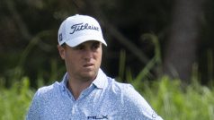 Hvězdný americký golfista Justin Thomas začal kvůli homofobní nadávce, kterou si ulevil minulý týden na turnaji na Havaji, přicházet o sponzory