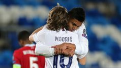 Fotbalisté Realu Madrid slaví výhru nad Liverpoolem v Lize mistrů