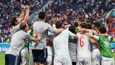 Radost španělských fotbalistů po úspěšném penaltovém rozstřelu