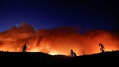 požár Caldor v Kalifornii