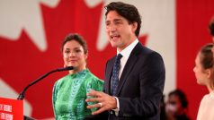 Justin Trudeau podle projekcí obhájí výhru ve volbách, parlamentní většinu ale nejspíš nezíská