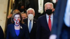 Americký prezident Joe Biden a předsedkyně Sněmovny reprezentantů Nancy Pelosiová