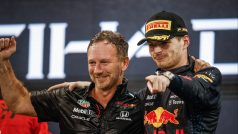 Šéf stáje Red Bullu Christian Horner se závodníkem Maxem Verstappenem
