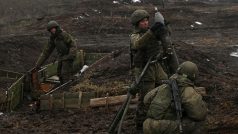 Ruští vojáci při cvičení