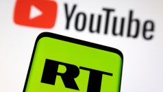 Provozovatel internetové služby YouTube s okamžitou platností zablokoval po celé Evropě kanály spojené s ruskou státní televizí RT
