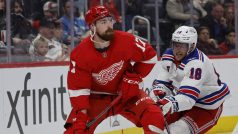 Filip Hronek v zápase proti New York Rangers