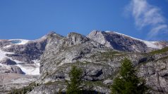 Policie ve francouzských Alpách nalezla těla dvojice pohřešovaných Čechů