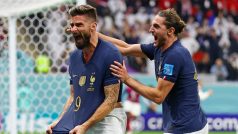 Olivier Giroud poslal Francii do vedení