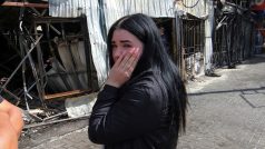 Lidé v Kosťantynivce, kde ruská raketa zasáhla tržiště