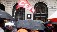 Pracovníci obchodů Apple ve Francii vstoupili do stávky za zvýšení mezd