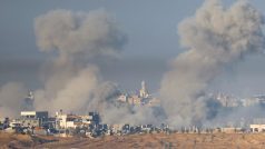 Pohled na zničené město Gaza z jižního Izraele