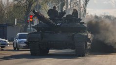 Ruský tank v ulicích Doněcku