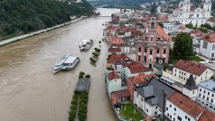 Dunaj v bavorském Pasově vystoupal až k 10 metrům