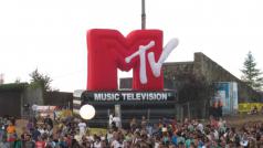 Hudební televize MTV odstartovala vysílání v Evropě před 30 lety.