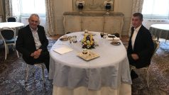 Prezident Miloš Zeman přijal v Lánech premiéra v demisi Andreje Babiše z hnutí ANO
