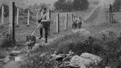 Hranice ČSSR bylo v roce 1968 snazší překročit než dříve. I nadále je ale hlídali vojáci se psy