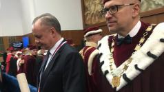 Masarykova univerzita ocenila slovenského prezidenta Andreje Kisku zlatou medailí