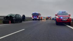 Dálnici D52 ve směru na Brno uzavřela hromadná nehoda