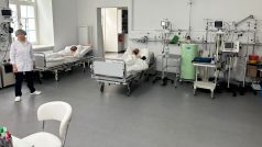 „Dřív pacienti bydleli po deseti, patnácti na jednom pokoji,“ vzpomíná generální ředitel lvovské oblastní léčebny Bohdan Čečotka