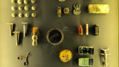 Výstava ukazuje vedle předmětů ze zajetí rudoarmějců v Polsku taky třeba materiály spojené s osvobozením rudou armádou v roce 1945