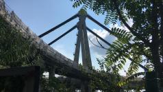 Zbylá konstrukce zříceného Morandiho mostu v Janově.