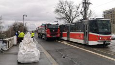 V sobotu proběhla na Libeňském mostě další zátěžová zkouška