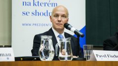 Pavel Fischer při debatě prezidentských kandidátů na Univerzitě Karlově