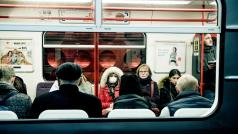 Cestující pražského metra